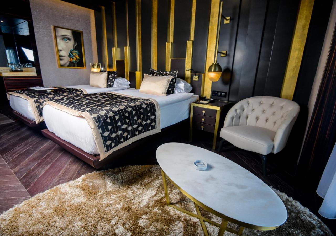 Rocks Hotel & Casino Kyrenia  Extérieur photo